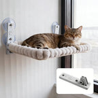 Chat tigré couché sur un hamac crème rectangulaire à angles arrondis, avec un encart montrant le support de fixation.